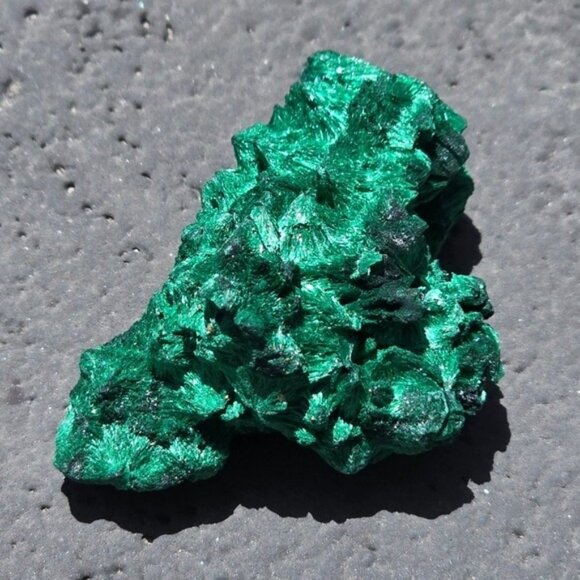 Natural Flowery Malachite ✦ Velvet Green Crystal Specimen ✦ Healing Stone 38g - Picture 10 of 16